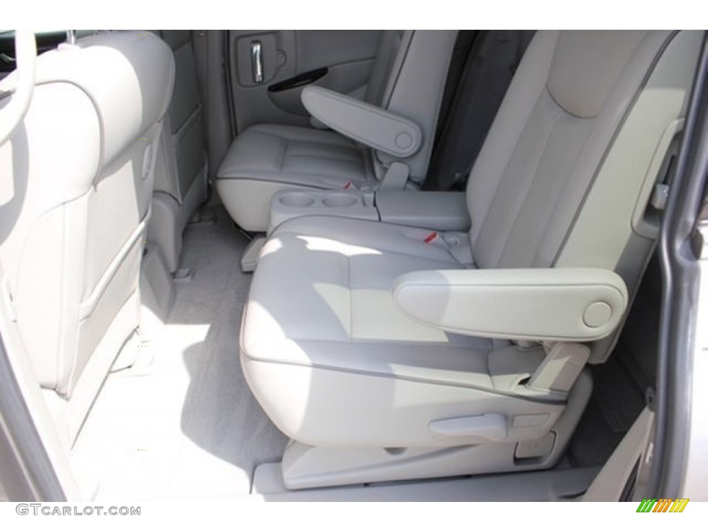 2013 Quest 3.5 SL - Titanium Beige / Beige photo #17