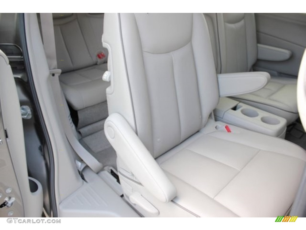 2013 Quest 3.5 SL - Titanium Beige / Beige photo #24