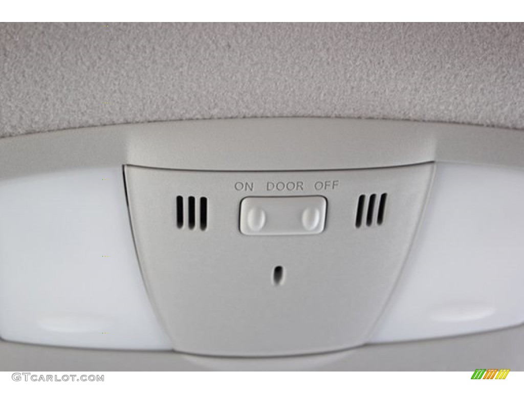 2013 Quest 3.5 SL - Titanium Beige / Beige photo #46