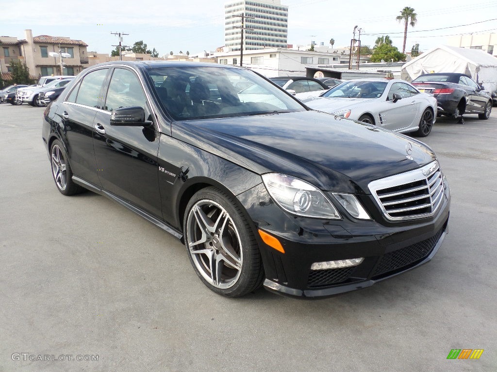 2013 E 63 AMG - Black / Black photo #1