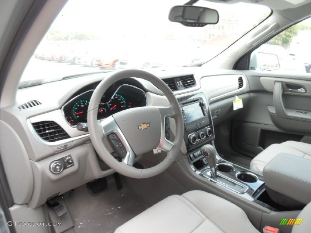 Dark Titanium/Light Titanium Interior 2016 Chevrolet Traverse LT AWD Photo #107909826