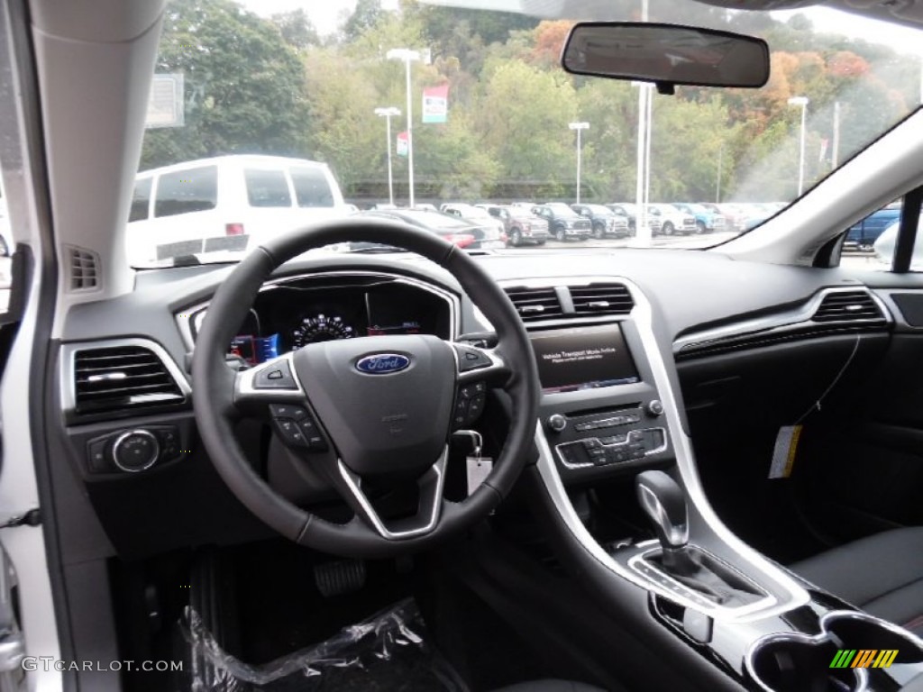 2016 Fusion SE AWD - Ingot Silver Metallic / Charcoal Black photo #13