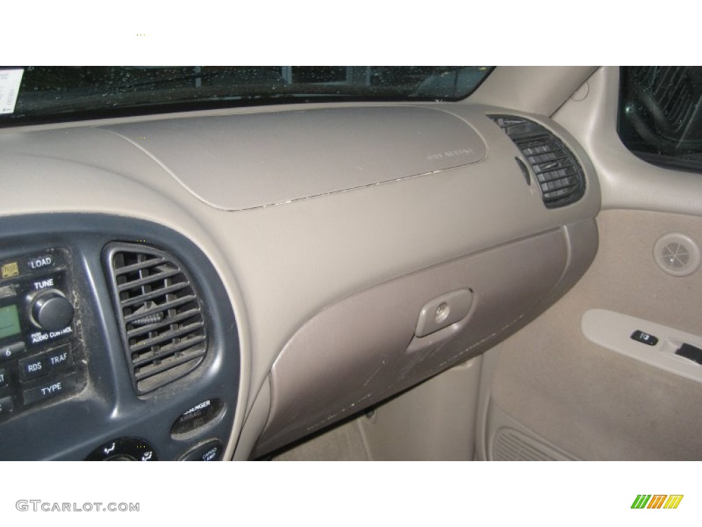 2005 Tundra SR5 Access Cab 4x4 - Desert Sand Mica / Taupe photo #14