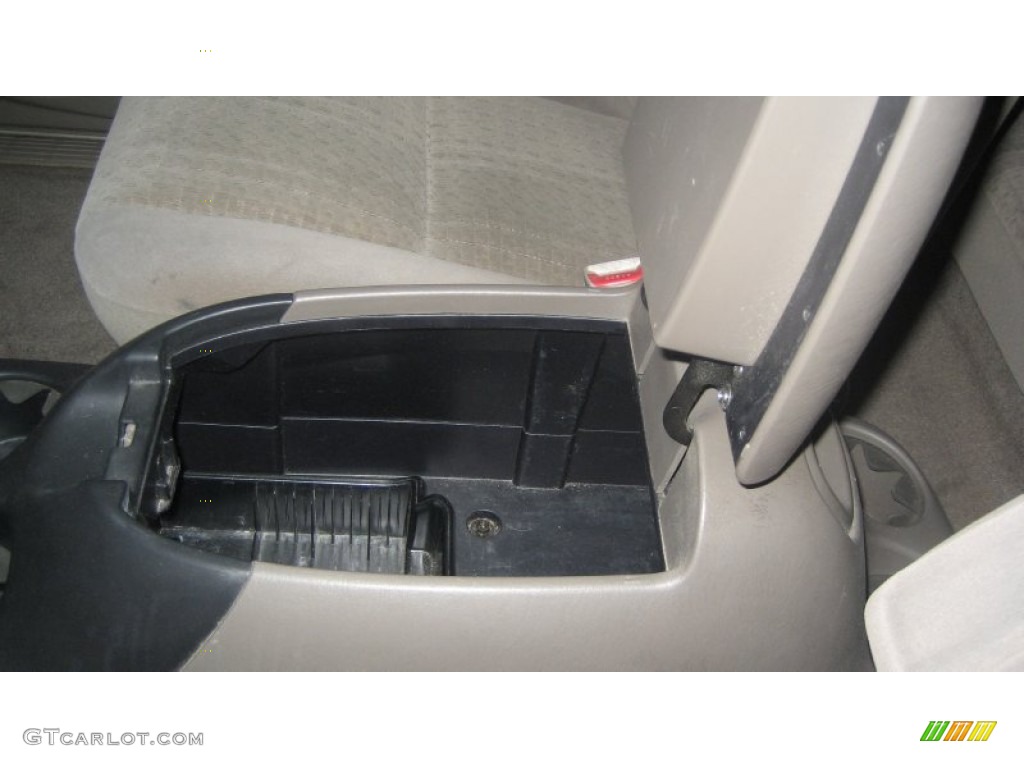 2005 Tundra SR5 Access Cab 4x4 - Desert Sand Mica / Taupe photo #18