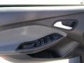 Ingot Silver - Focus SE Hatchback Photo No. 10