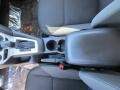 Ingot Silver - Focus SE Hatchback Photo No. 18