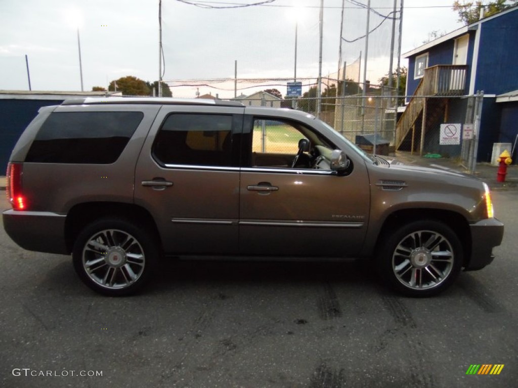 2013 Escalade Premium AWD - Mocha Steel Metallic / Ebony photo #17