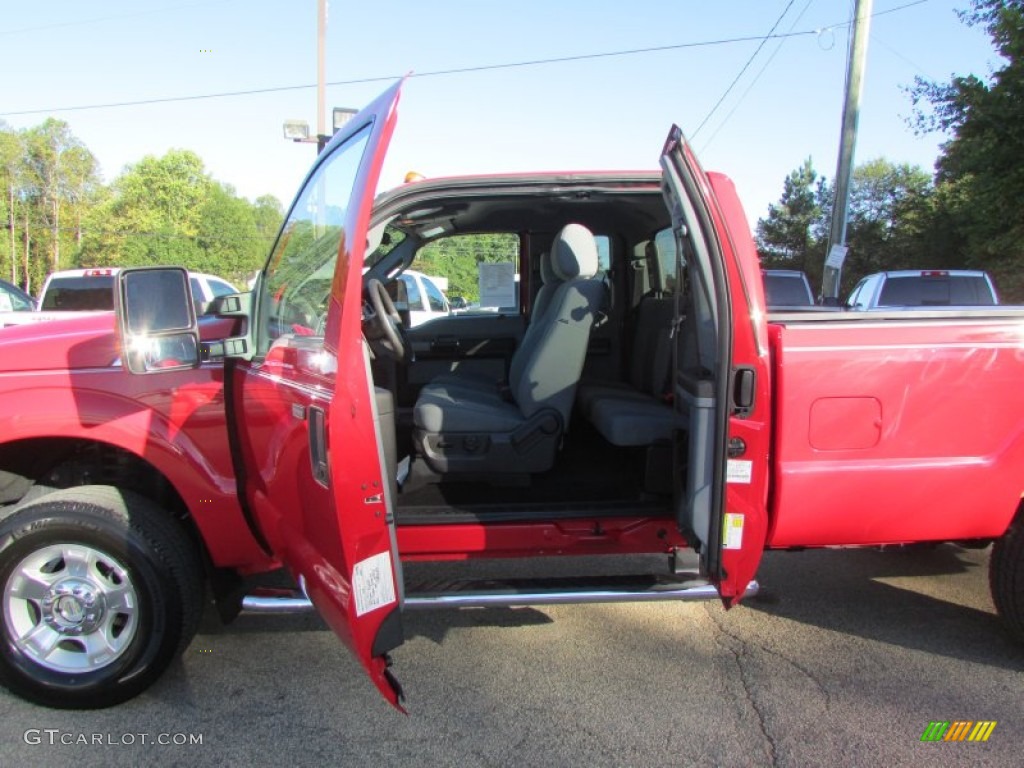 2012 F350 Super Duty XLT SuperCab 4x4 - Vermillion Red / Steel photo #36