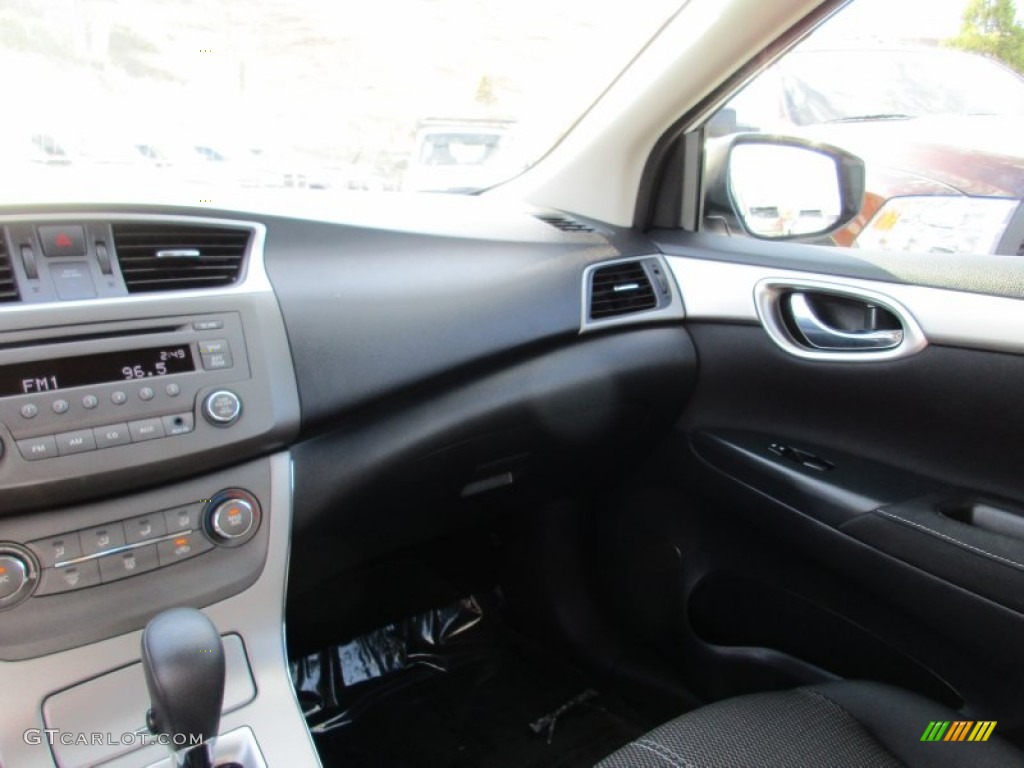 2014 Sentra S - Aspen White / Charcoal photo #15