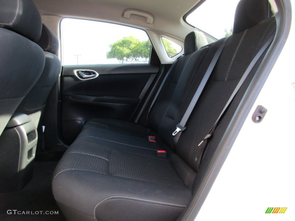 2014 Sentra S - Aspen White / Charcoal photo #22