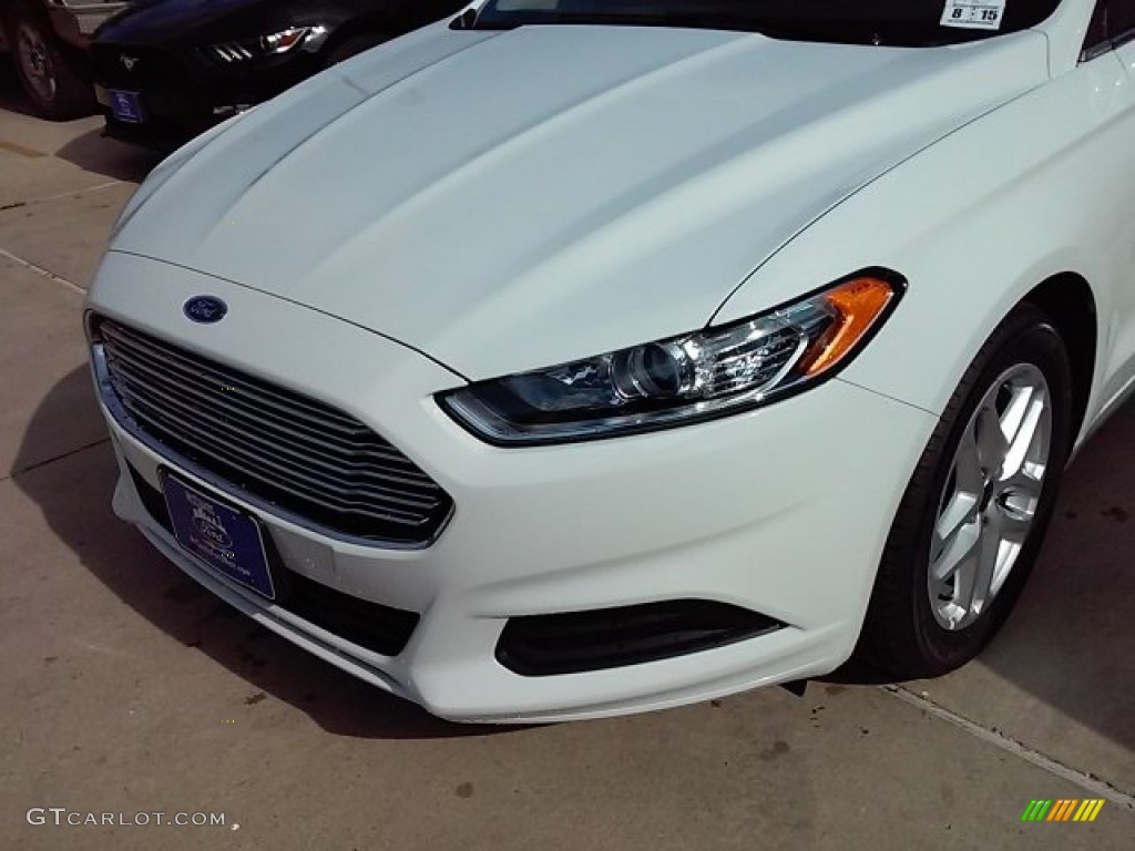 2016 Fusion SE - Oxford White / Charcoal Black photo #7