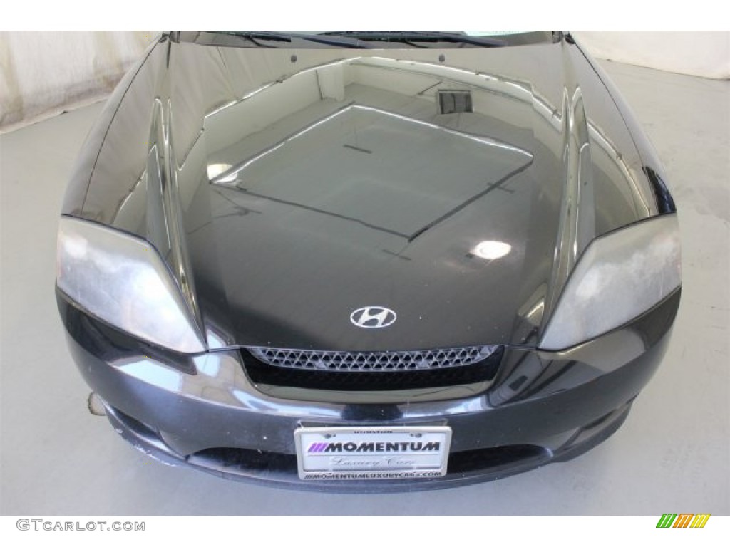 2006 Tiburon GT - Obsidian Black / Black/Red photo #2