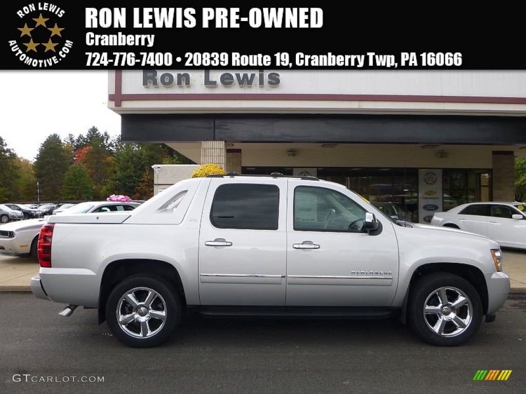 Sheer Silver Metallic Chevrolet Avalanche