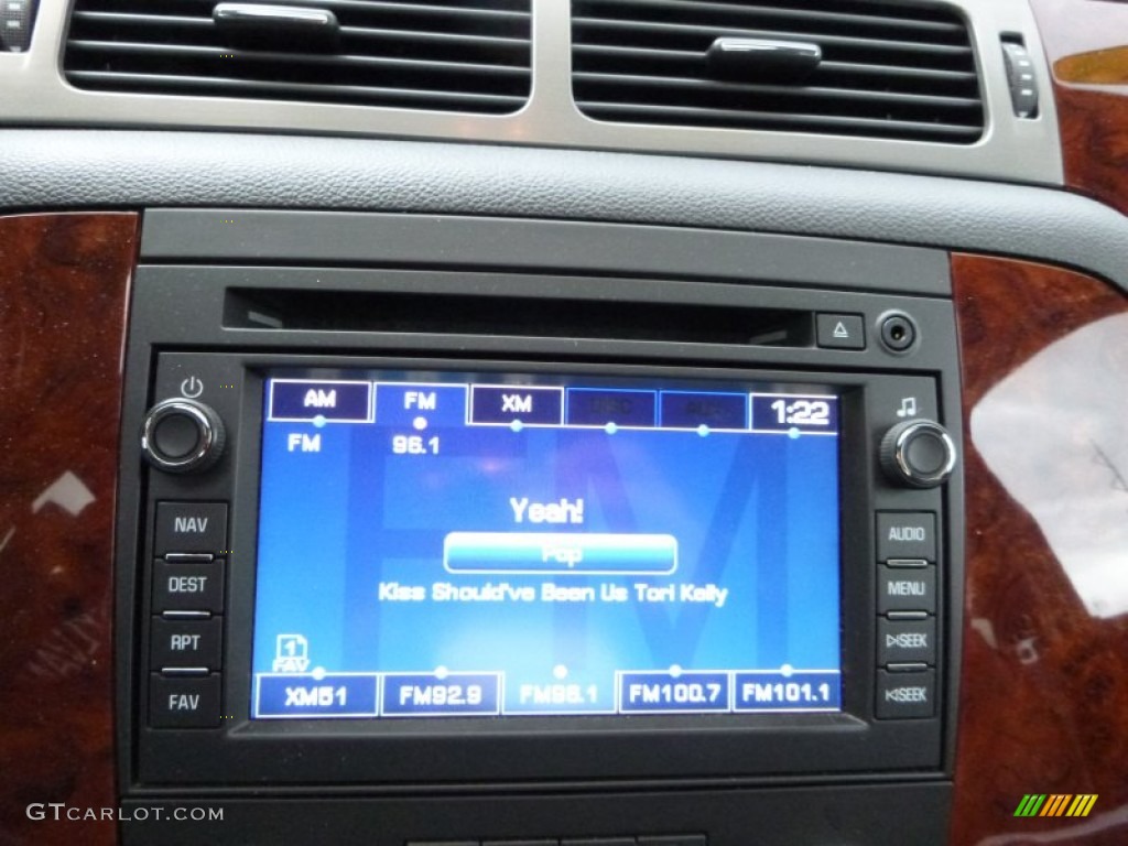 2011 Avalanche LTZ 4x4 - Sheer Silver Metallic / Ebony photo #16