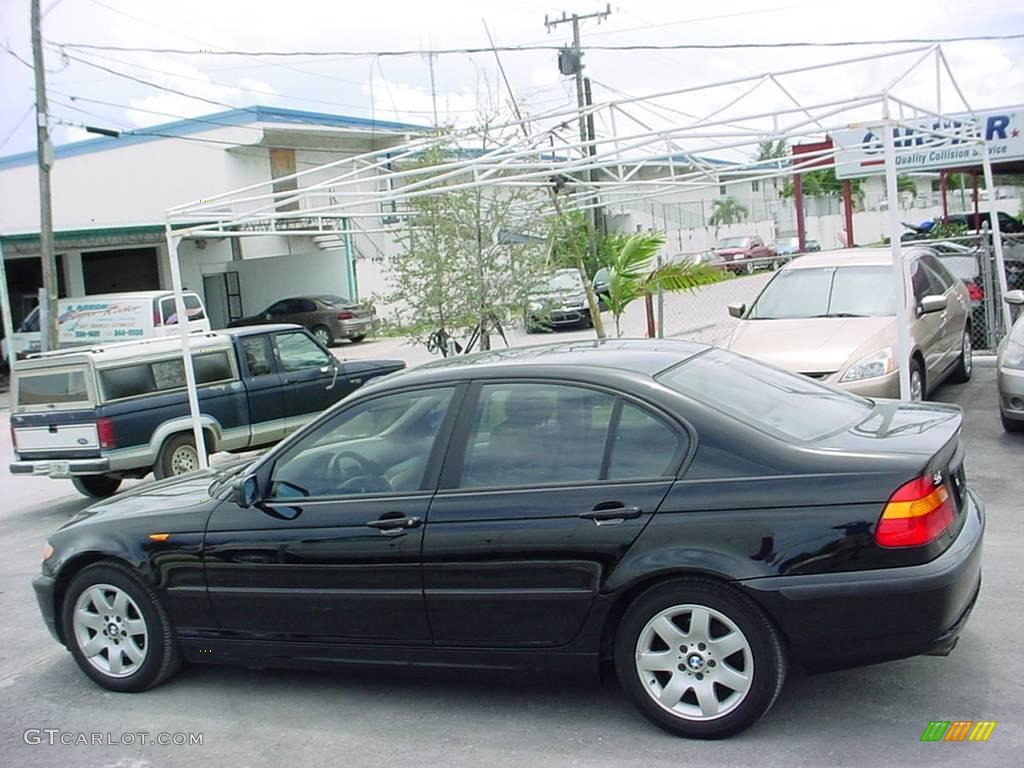 2004 3 Series 325i Sedan - Jet Black / Sand photo #6