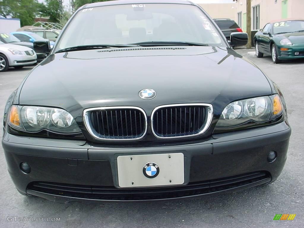 2004 3 Series 325i Sedan - Jet Black / Sand photo #8