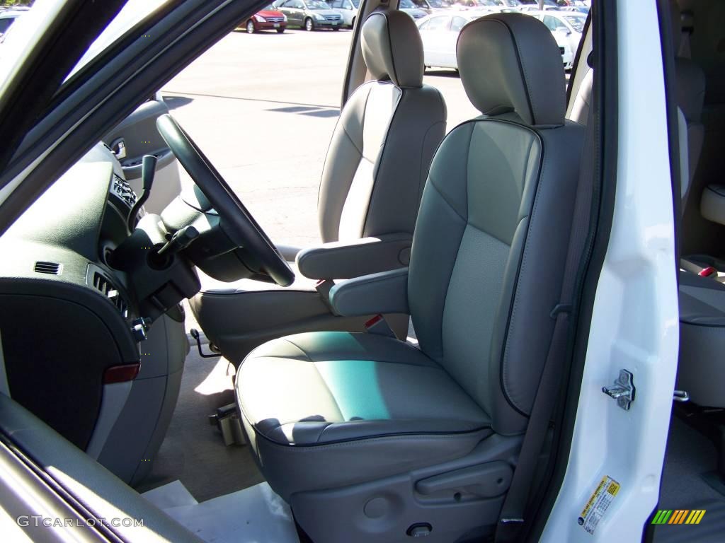 2006 Terraza CX - Frost White / Medium Gray photo #10