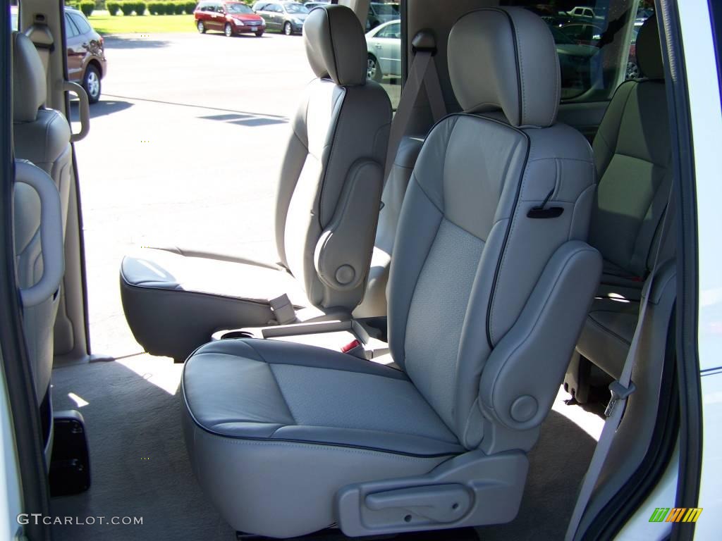 2006 Terraza CX - Frost White / Medium Gray photo #11