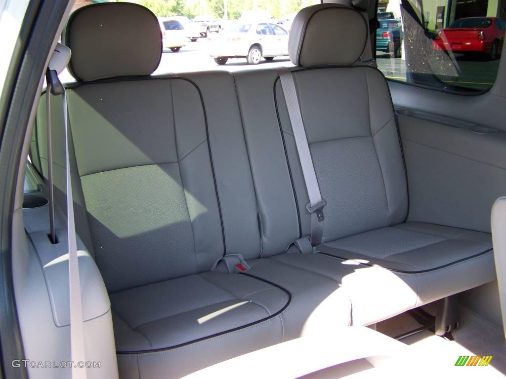 2006 Terraza CX - Frost White / Medium Gray photo #13