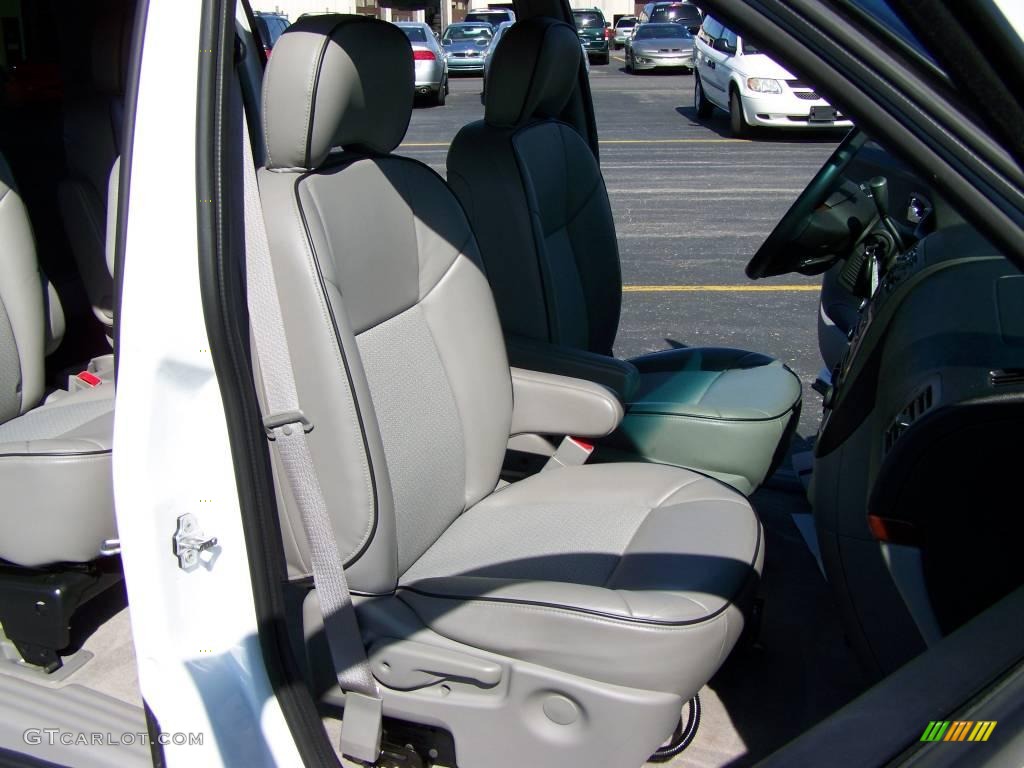 2006 Terraza CX - Frost White / Medium Gray photo #14