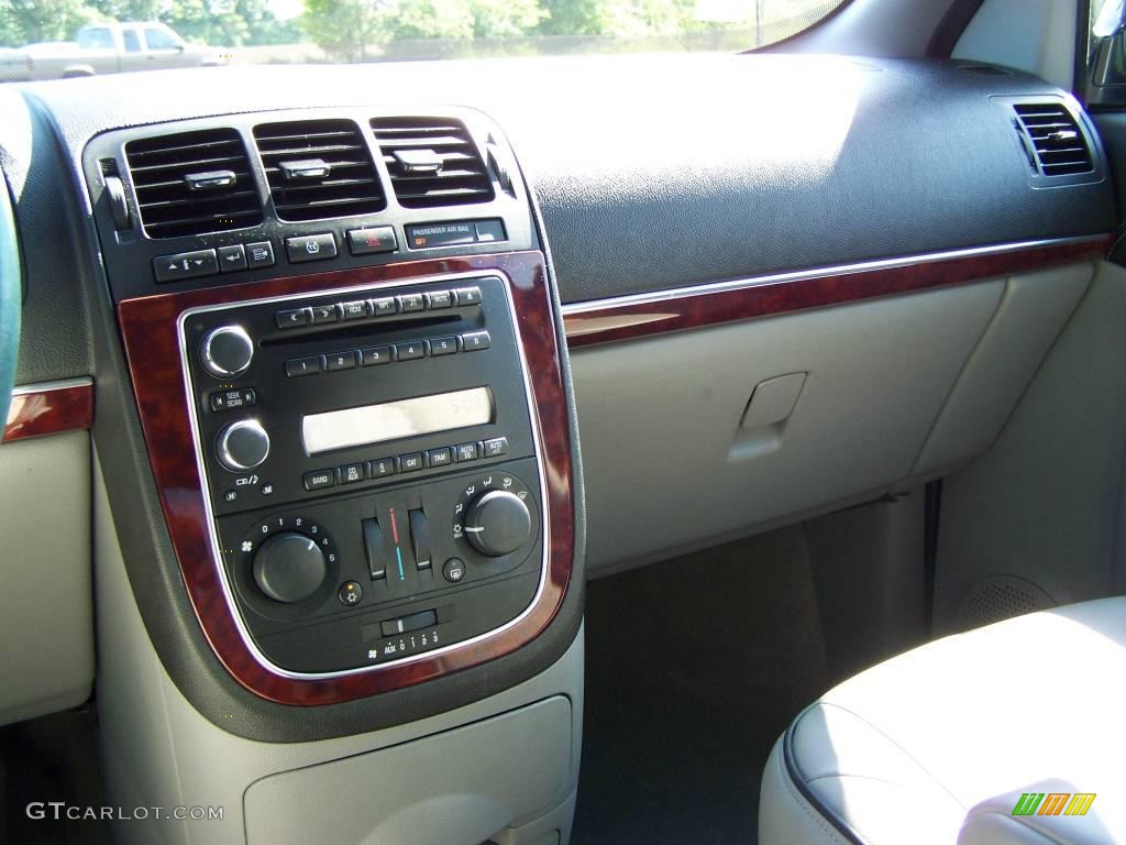 2006 Terraza CX - Frost White / Medium Gray photo #20