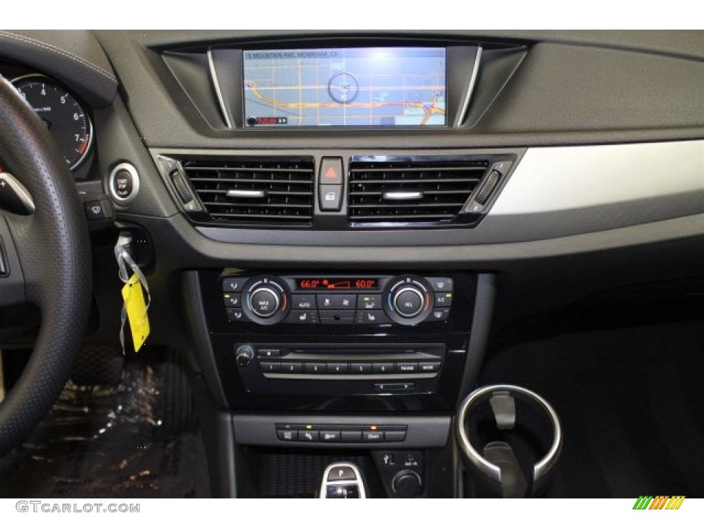 2015 X1 sDrive28i - Valencia Orange / Black photo #24