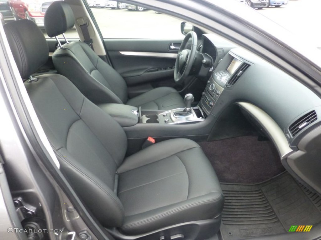 2015 Q40 Sedan - Graphite Shadow / Graphite photo #23