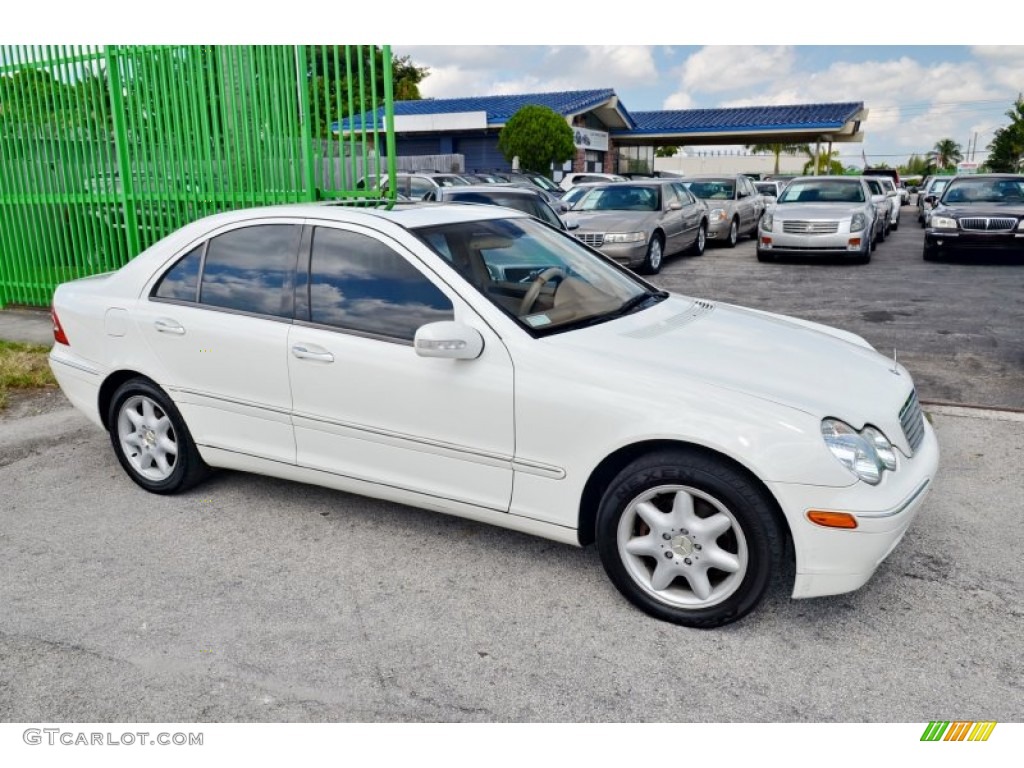 2003 C 240 Sedan - Alabaster White / Java photo #24