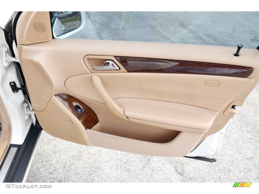 2003 C 240 Sedan - Alabaster White / Java photo #30