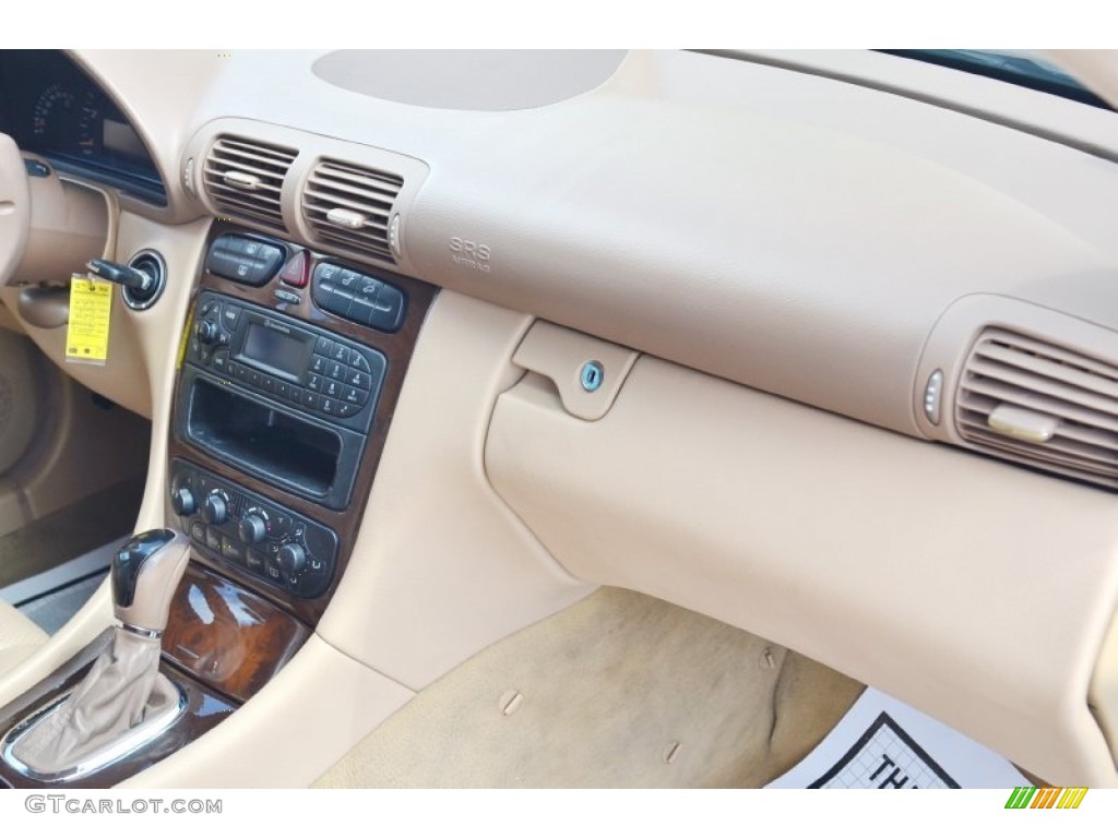 2003 C 240 Sedan - Alabaster White / Java photo #31