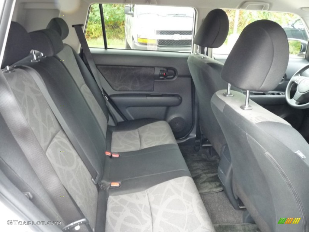 2013 xB  - Super White / Dark Gray photo #8