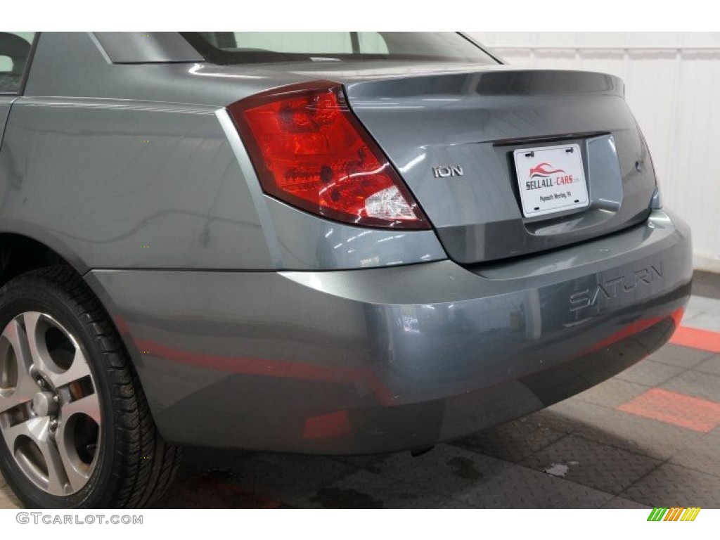2005 ION 3 Sedan - Storm Gray / Gray photo #52