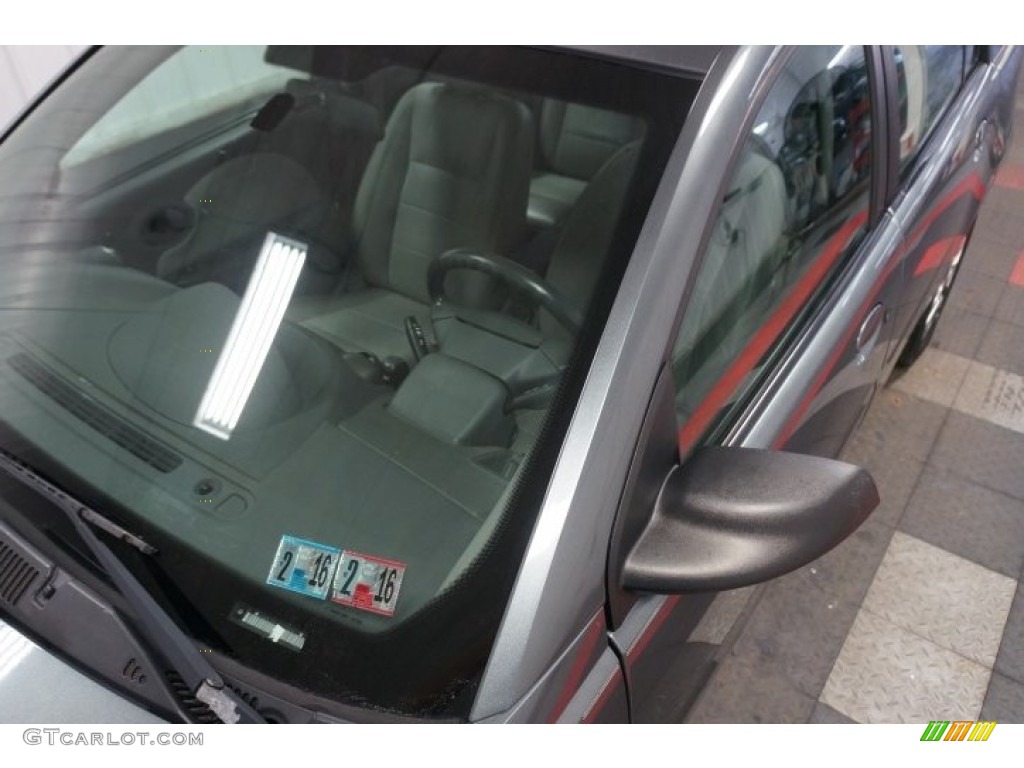 2005 ION 3 Sedan - Storm Gray / Gray photo #66