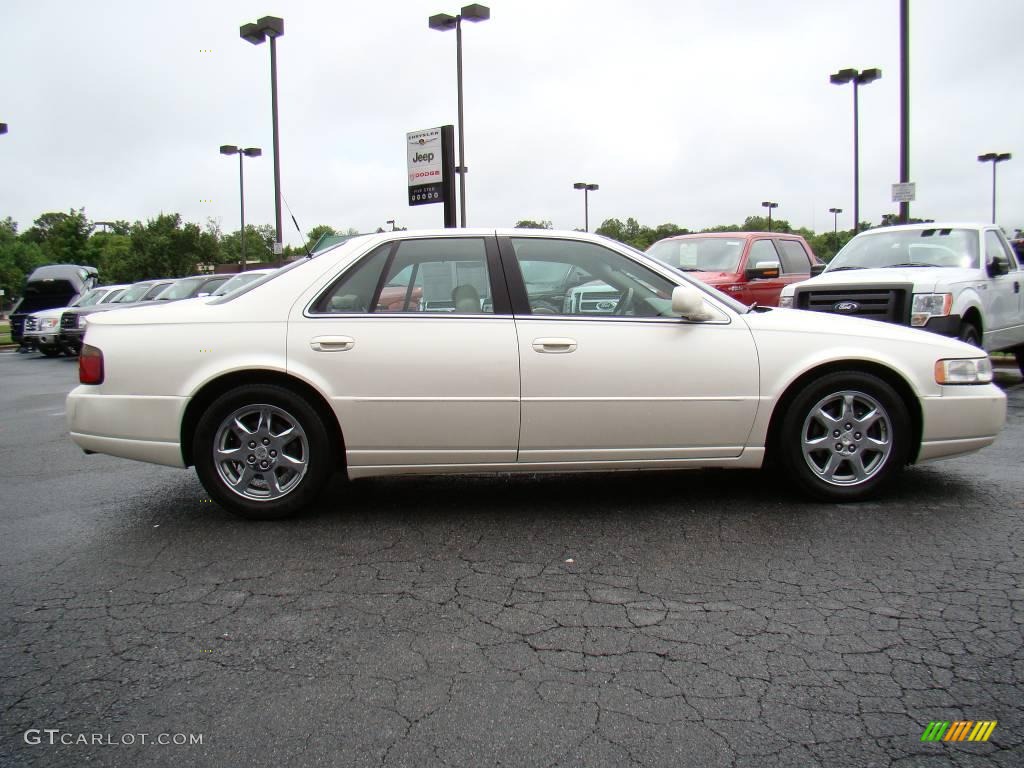 2001 Seville STS - White Diamond / Oatmeal photo #2