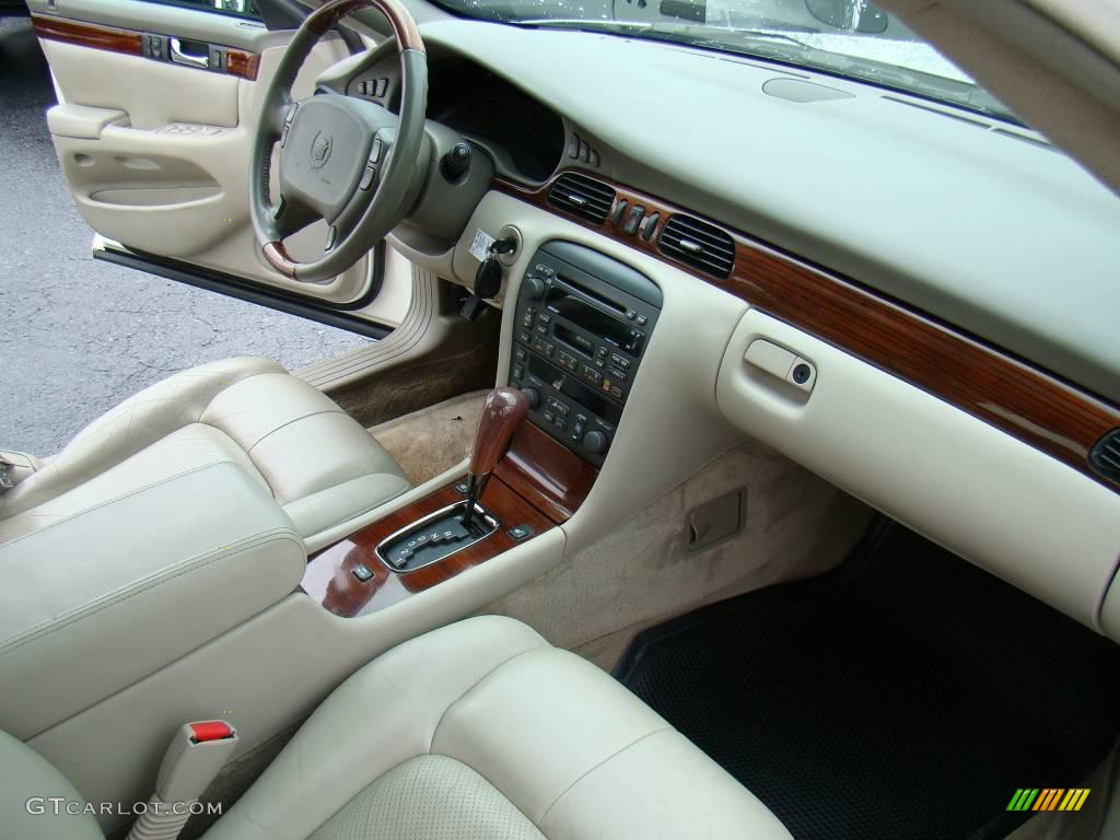 2001 Seville STS - White Diamond / Oatmeal photo #13
