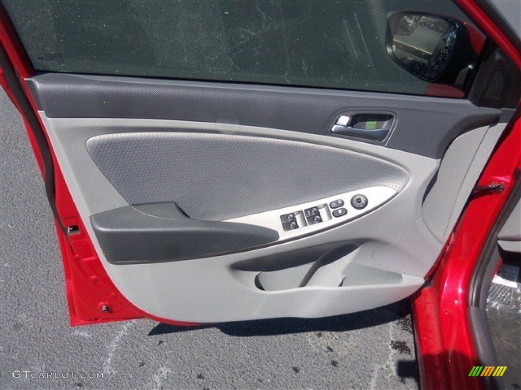 2016 Accent SE Hatchback - Boston Red / Gray photo #22