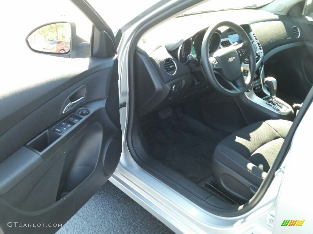 2015 Cruze LT - Silver Ice Metallic / Jet Black/Medium Titanium photo #13