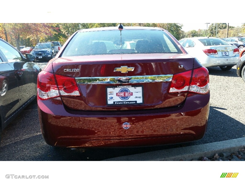 2016 Cruze Limited LT - Siren Red Tintcoat / Brownstone photo #5