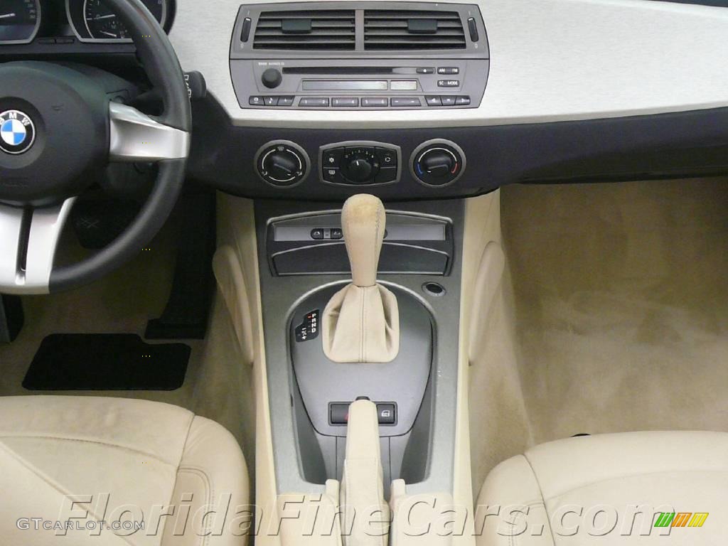 2003 Z4 2.5i Roadster - Alpine White / Beige photo #17