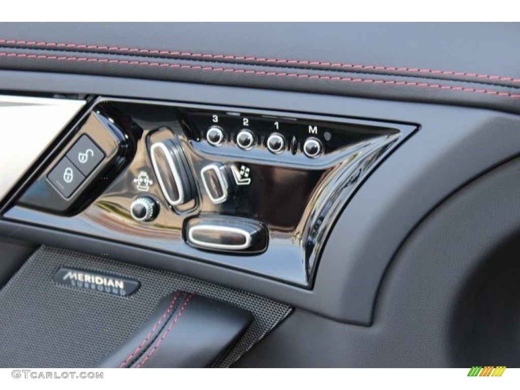 2016 Jaguar F-TYPE R Coupe Controls Photo #107964860