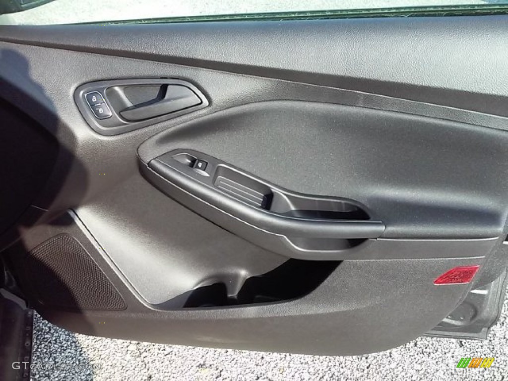 2015 Focus S Sedan - Magnetic Metallic / Charcoal Black photo #21