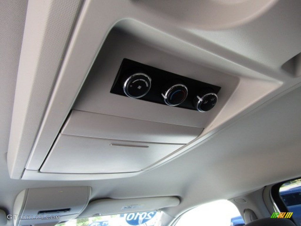 2010 Grand Caravan SXT - Stone White / Medium Slate Gray/Light Shale photo #20