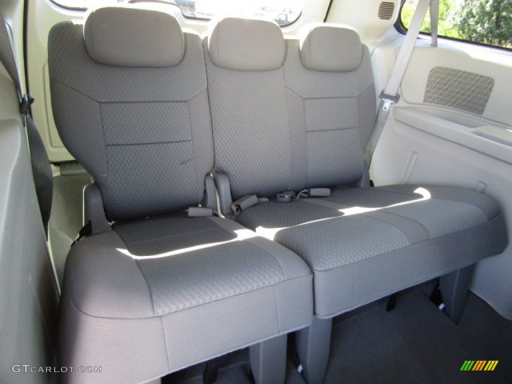 2010 Grand Caravan SXT - Stone White / Medium Slate Gray/Light Shale photo #23