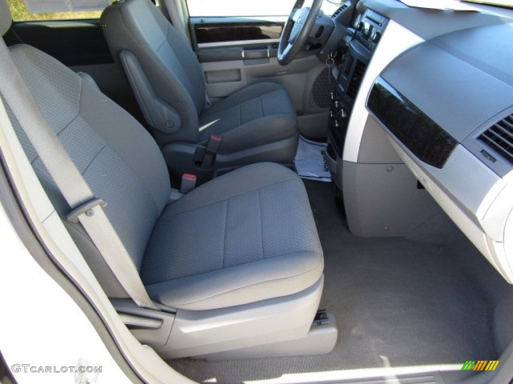 2010 Grand Caravan SXT - Stone White / Medium Slate Gray/Light Shale photo #24