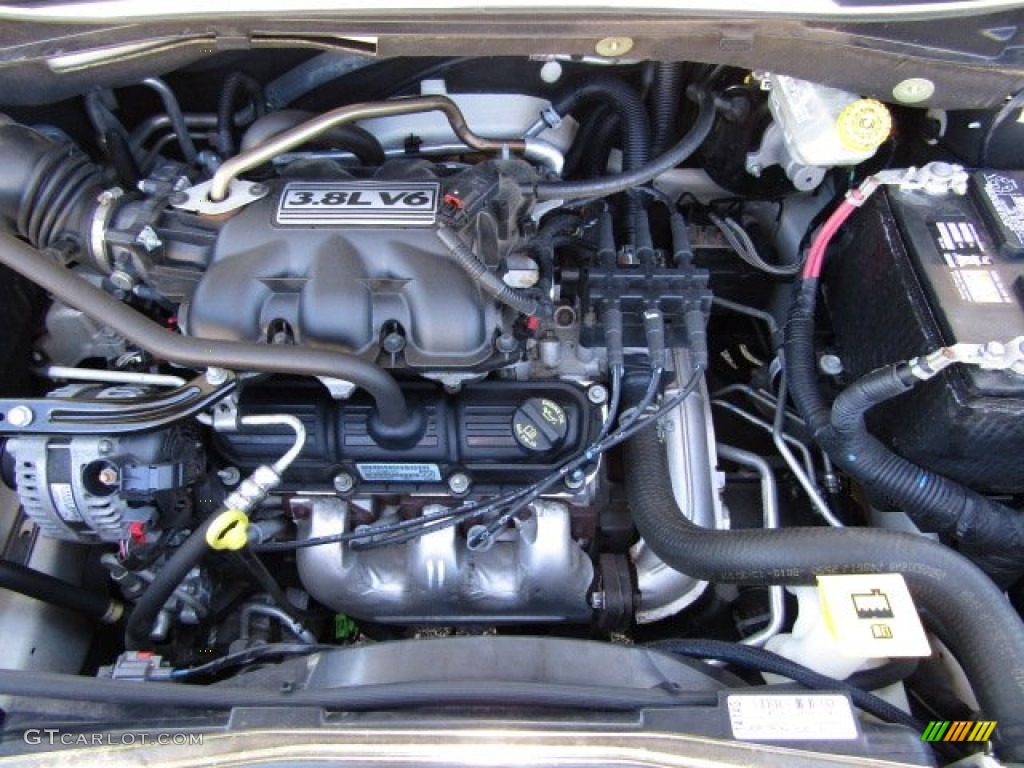 2010 Grand Caravan SXT - Stone White / Medium Slate Gray/Light Shale photo #26