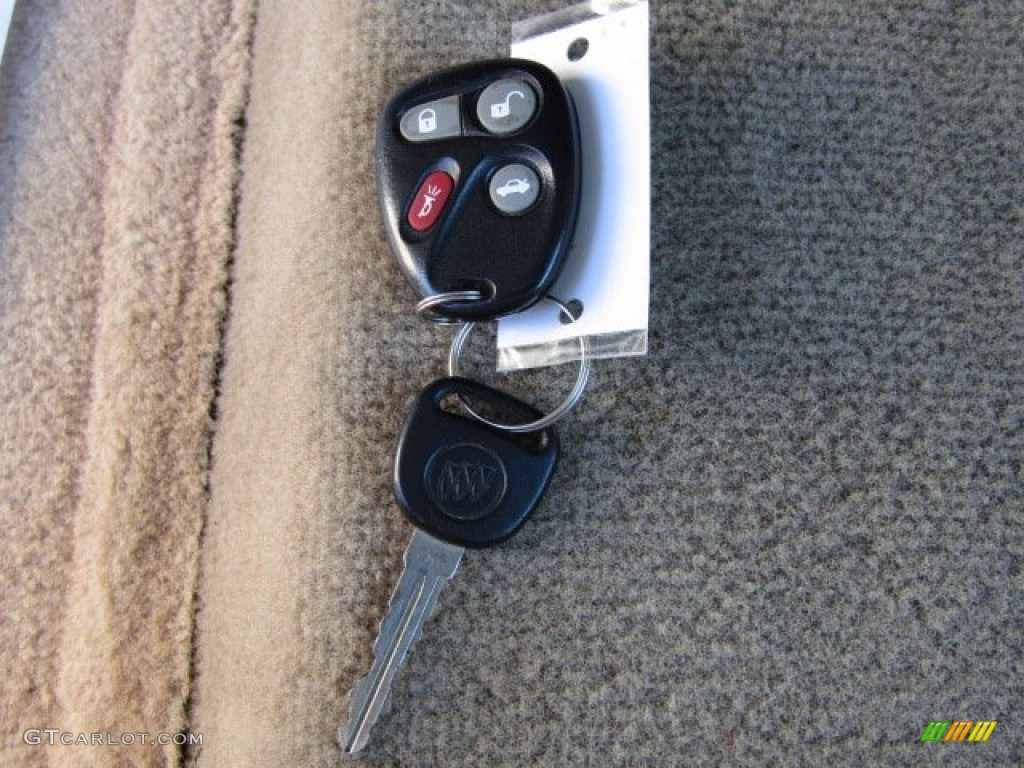2005 LeSabre Custom - White Opal / Light Cashmere photo #16