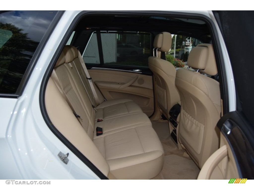 2013 BMW X5 xDrive 35i Sport Activity Rear Seat Photos