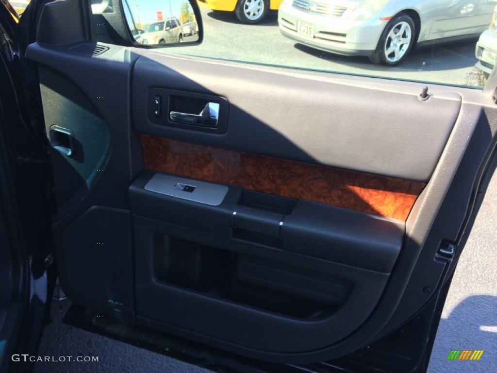 2012 Flex Limited AWD - Black / Charcoal Black photo #18