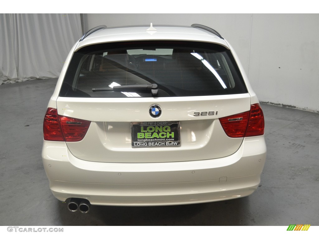 2011 3 Series 328i xDrive Sports Wagon - Alpine White / Saddle Brown Dakota Leather photo #7