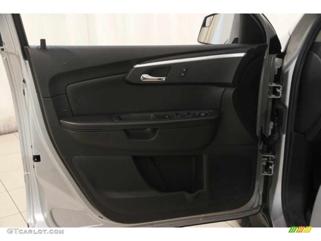 2010 Traverse LT AWD - Silver Ice Metallic / Ebony photo #4